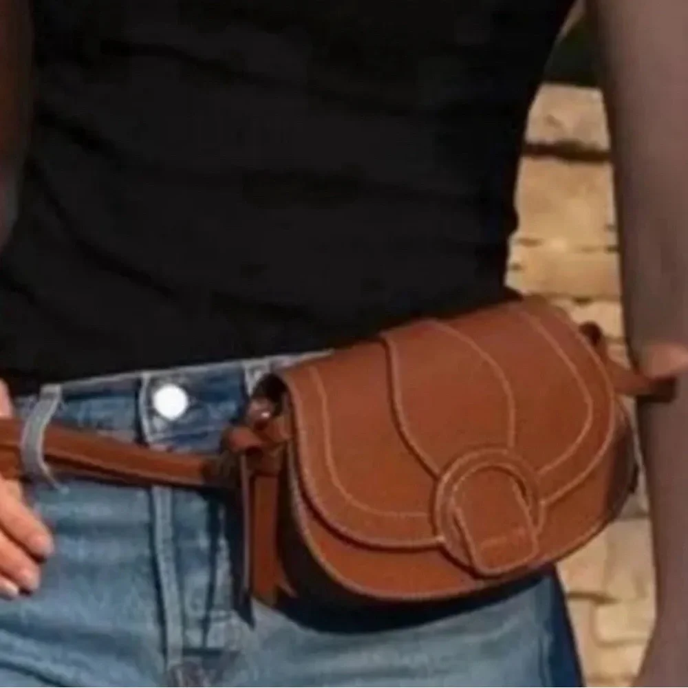 Rachel Zoe Edessi Vegan Leather Saddle Crossbody Belt Bag Brown Adjustable Strap - Picture 2 of 5